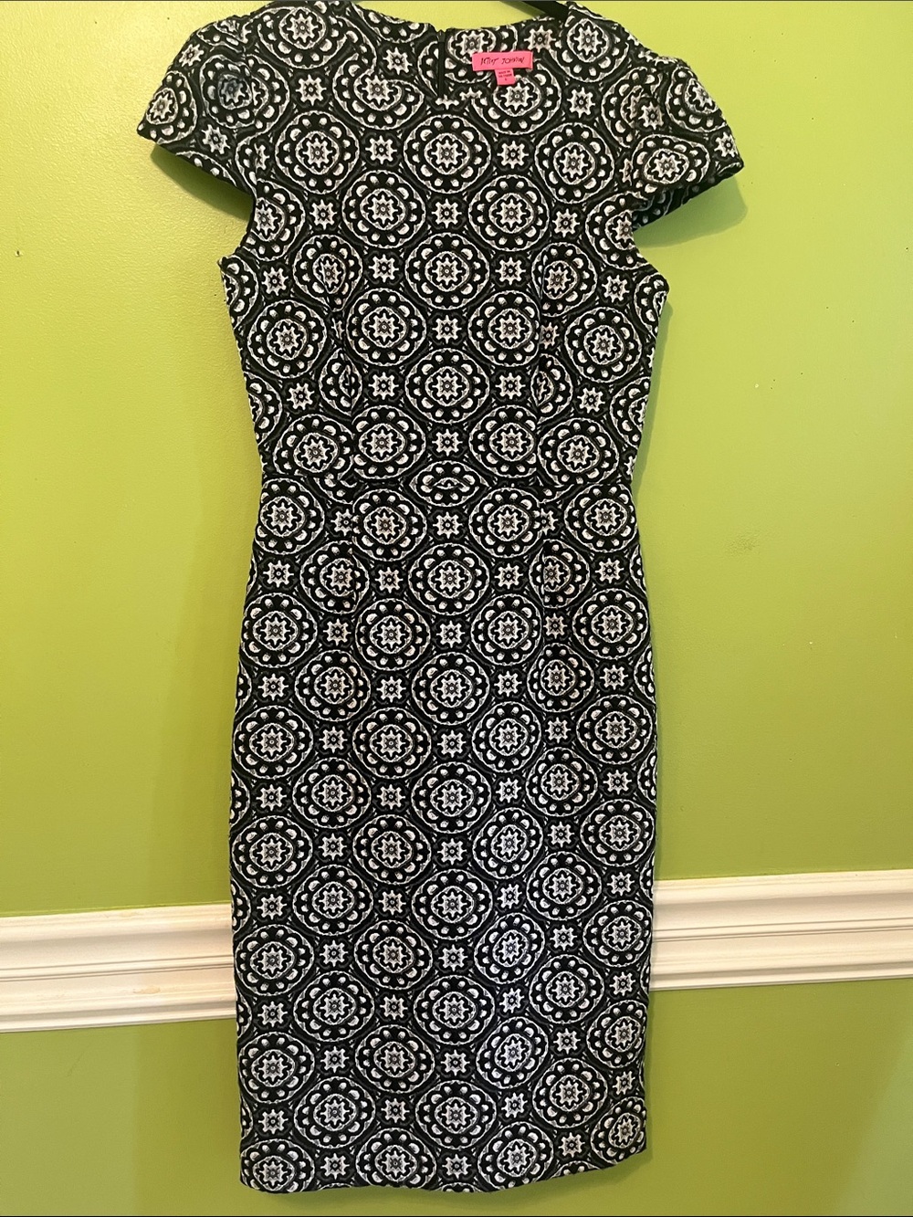 Betsey Johnson Jacquard Black & White Cap Sleeve Dress